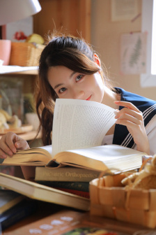 睡觉吧 你俩过几天就成了